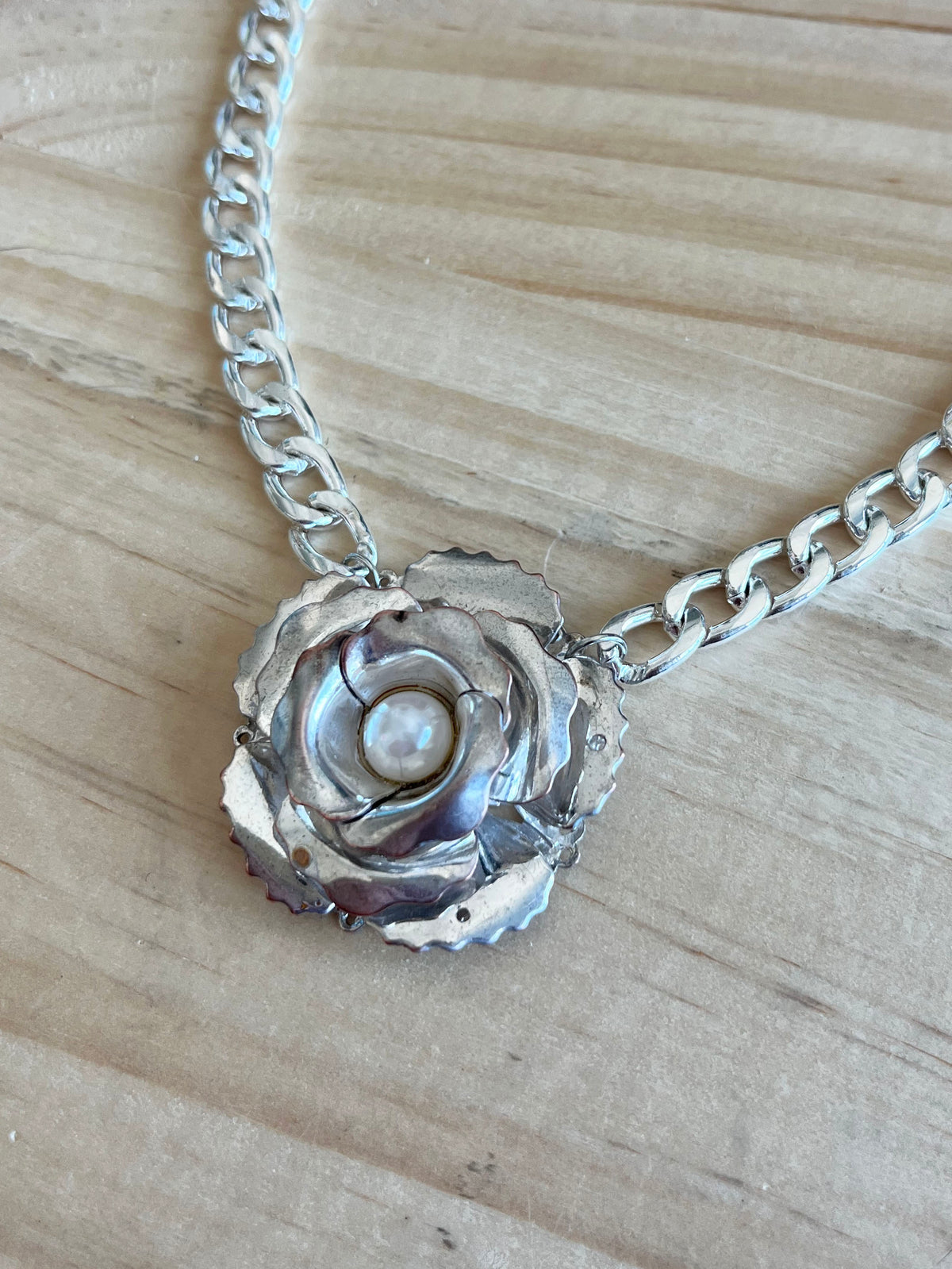 Metal Petal